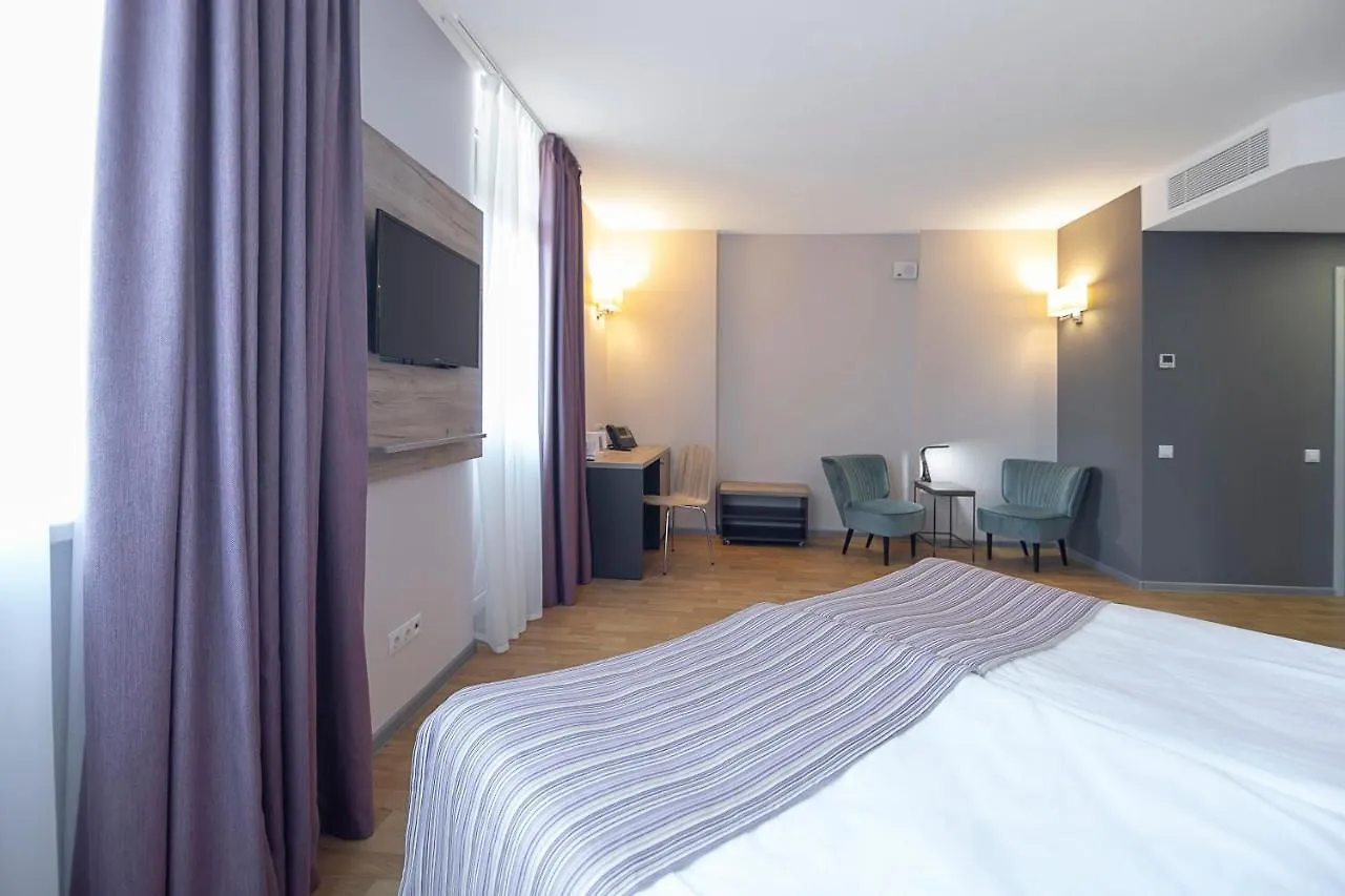 Favor Sport Hotel كييف